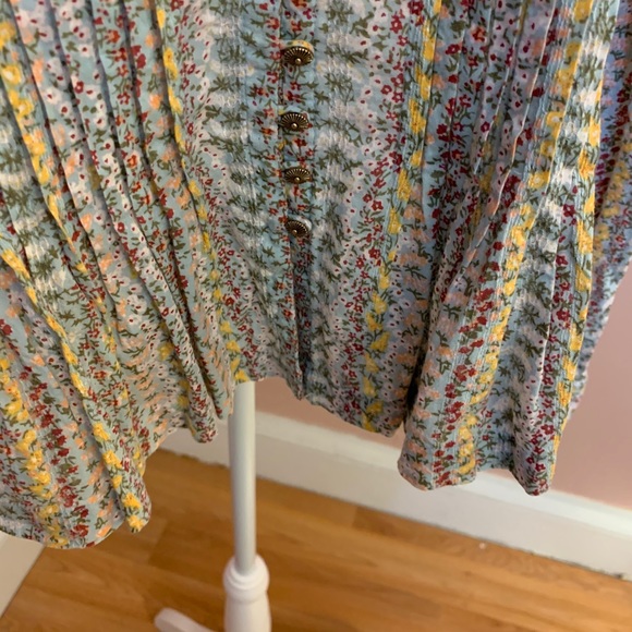 Anthropologie Maeve Gelise Floral Pleated Blouse - Picture 5 of 11